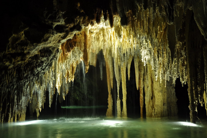 Rio Secreto.